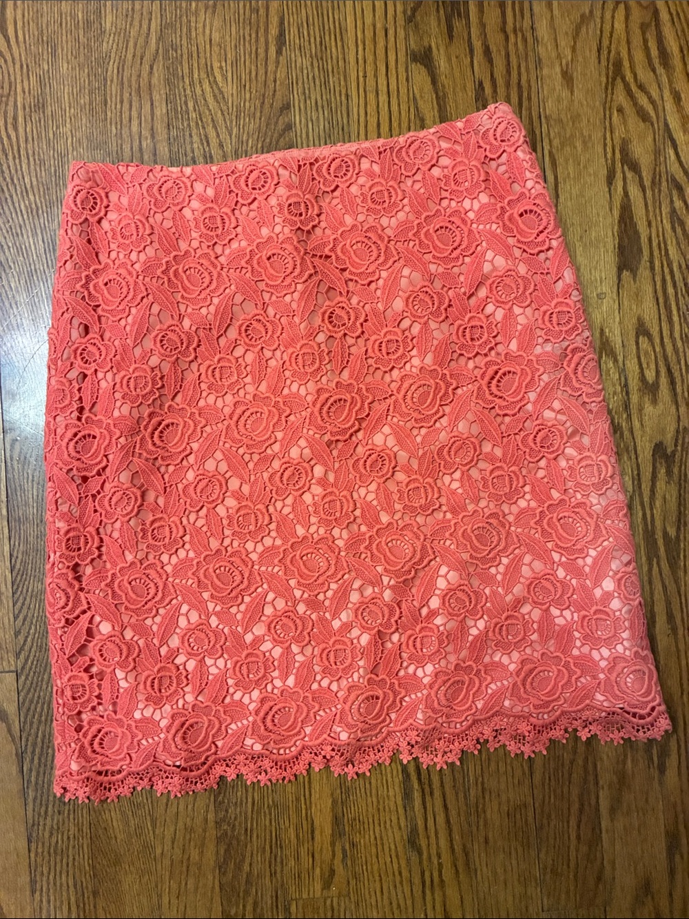 Talbots Women's Coral Lace Pencil overlay Skirt size 10p